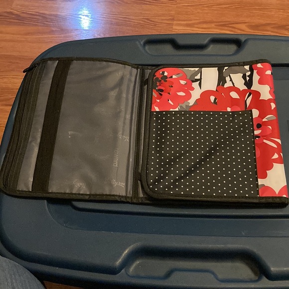 Thirty One Notebook/Tablet Case - Picture 2 of 5